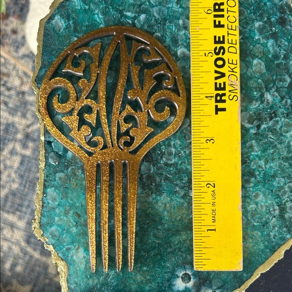 Vintage Victorian Gold Glitter Ornate Hair Comb main image 4
